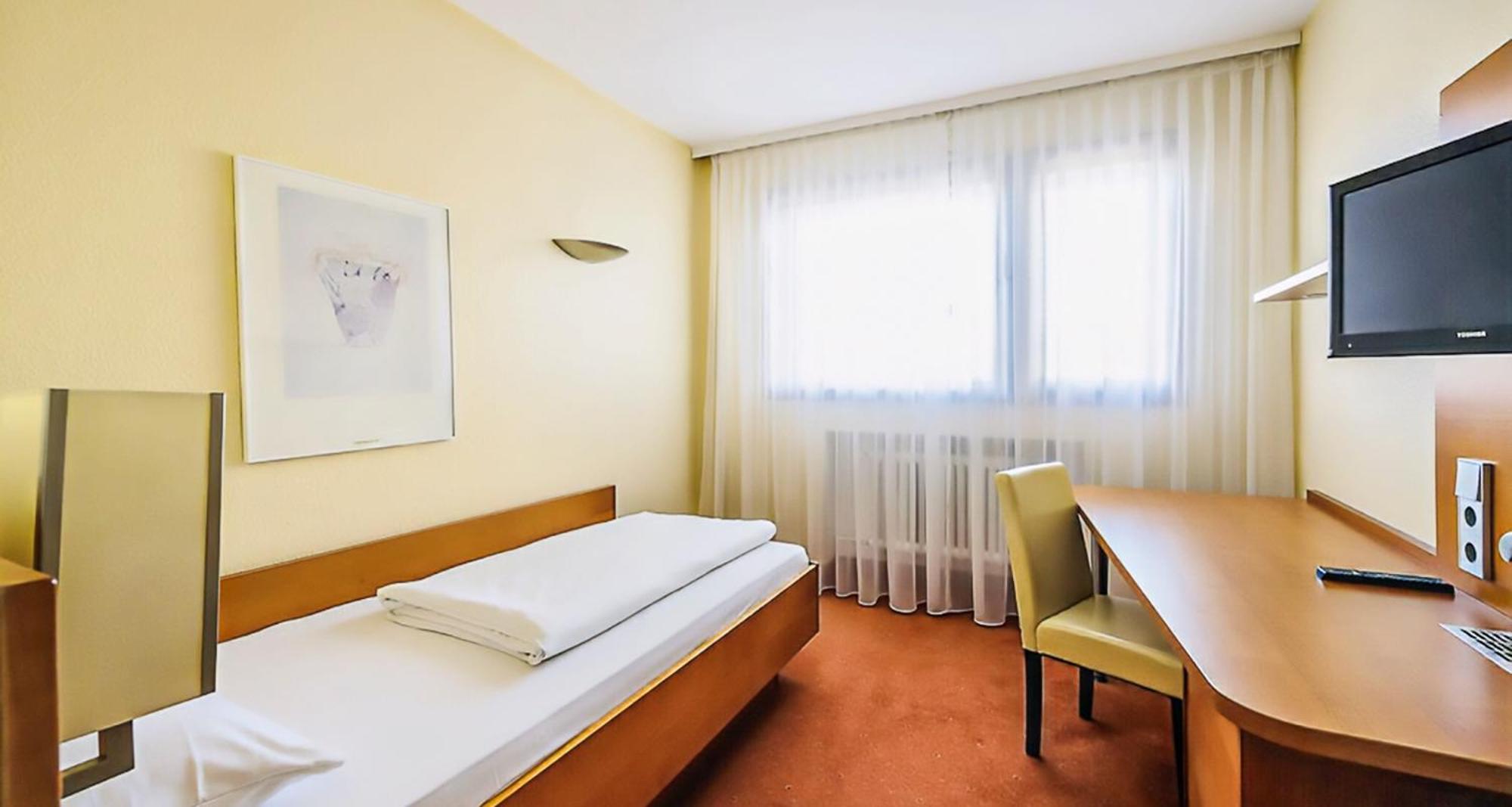 Plaza Inn Rieker Stuttgart Hauptbahnhof Dış mekan fotoğraf